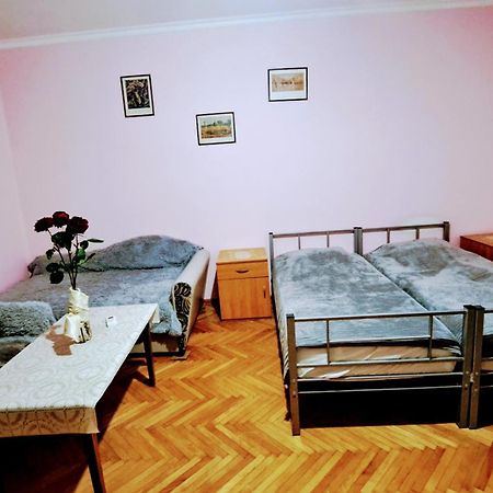Beautiful Apartment In Old Tbilisi Exterior photo