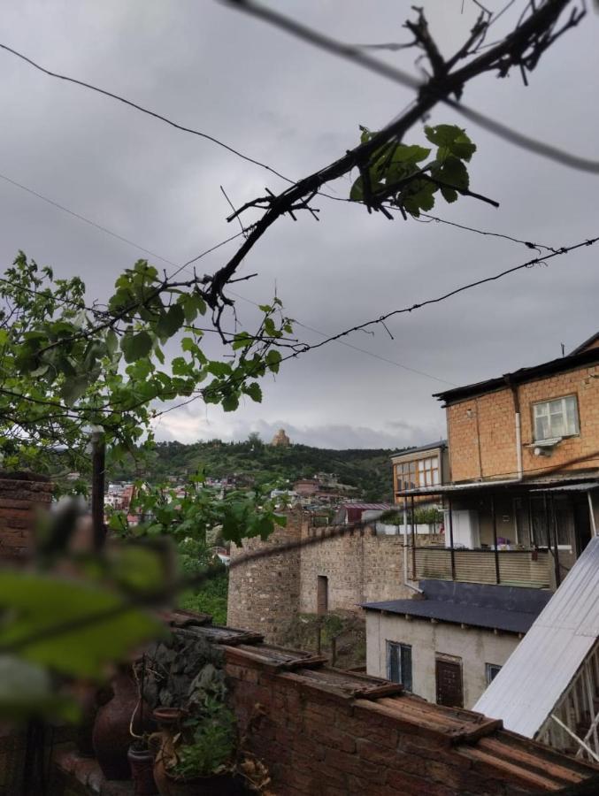 Beautiful Apartment In Old Tbilisi Exterior photo
