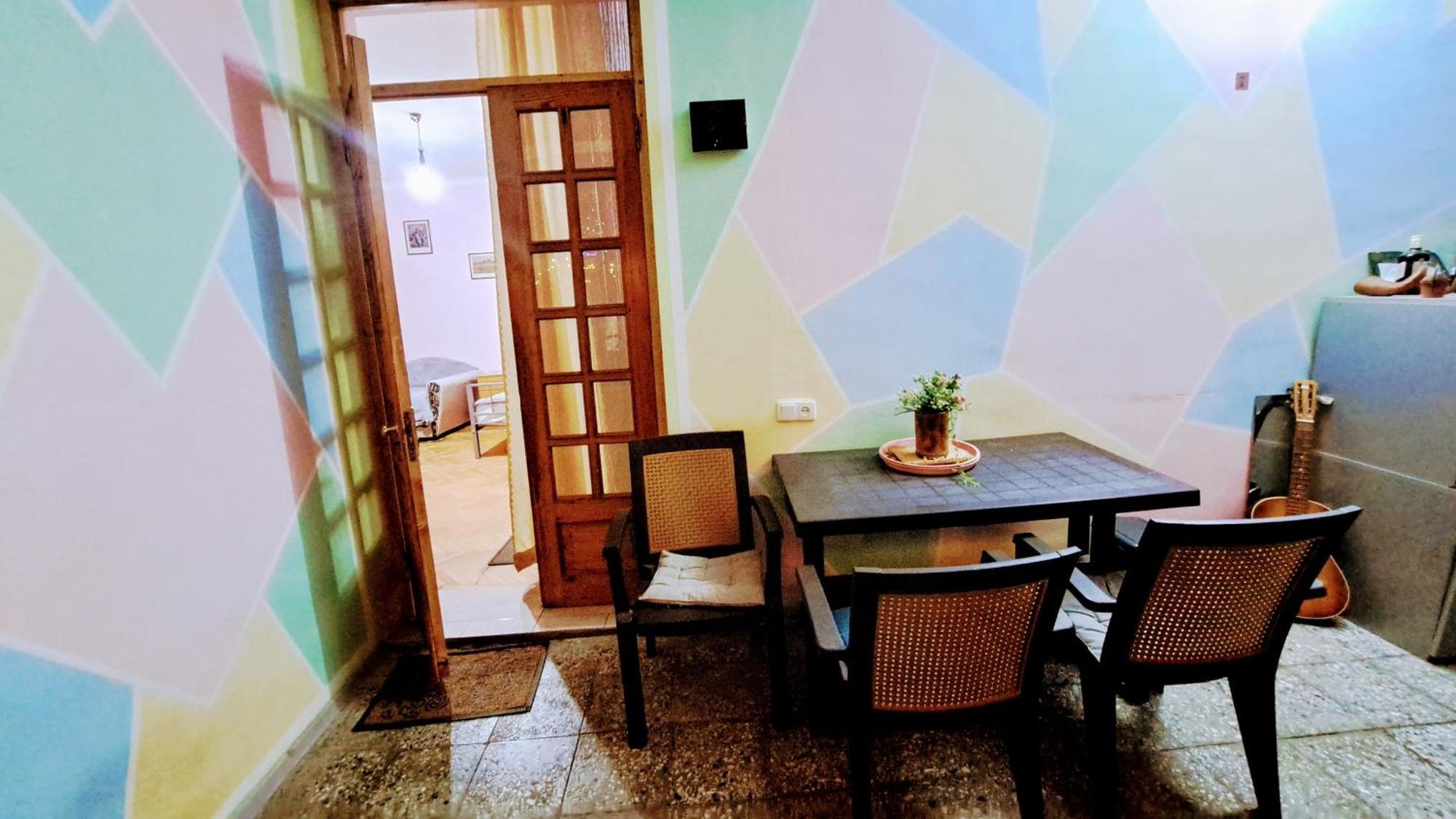 Beautiful Apartment In Old Tbilisi Exterior photo